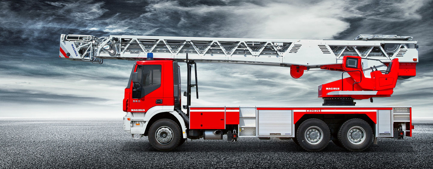 Magirus M55L Hidrolik Merdivenli İtfaiye Aracı